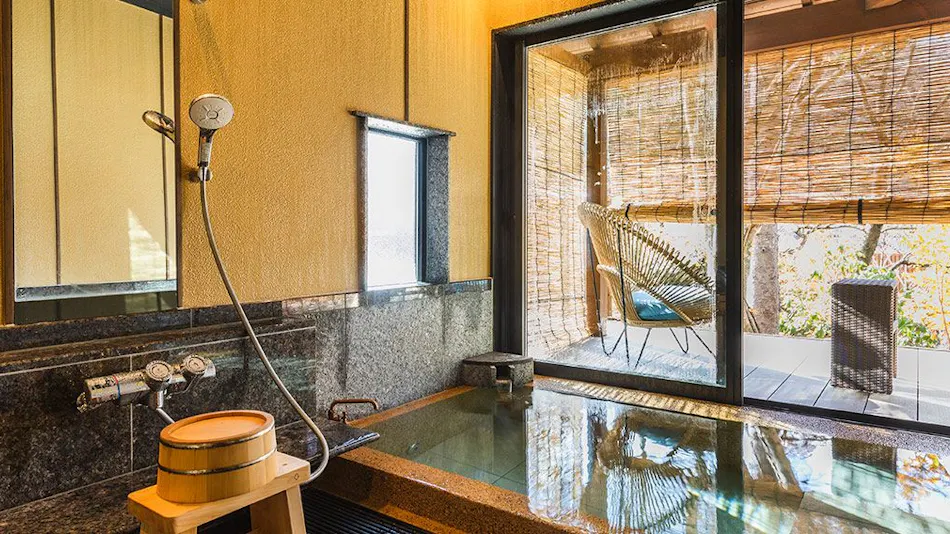 Tsuta Onsen Ryokan - Natural Spring Onsen Bubbling from the Ground -