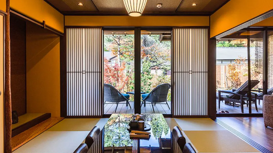 Tsuta Onsen Ryokan - Natural Spring Onsen Bubbling from the Ground -