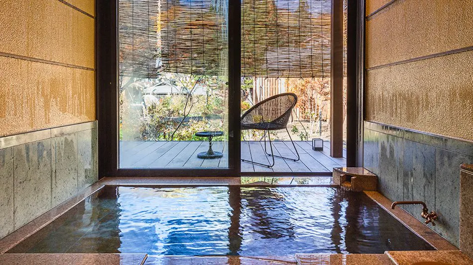 Tsuta Onsen Ryokan - Natural Spring Onsen Bubbling from the Ground -