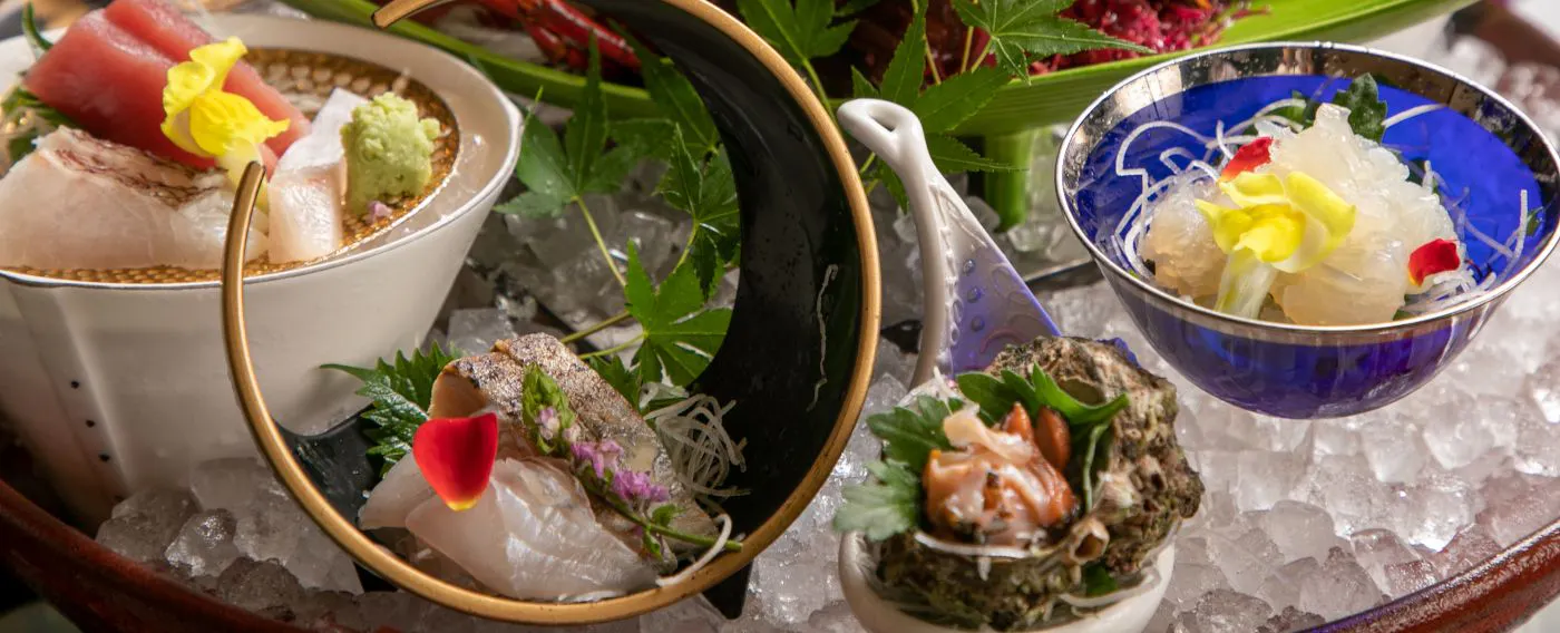 อาหารทะเลและภูเขาที่งดงามตามฤดูกาล