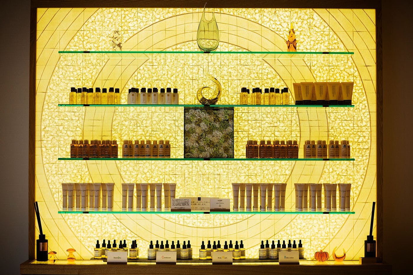 【ล็อบบี้เลานจ์】shining Space～การแสดงแสงโดย 'นักออกแบบกระดาษญี่ปุ่น'～