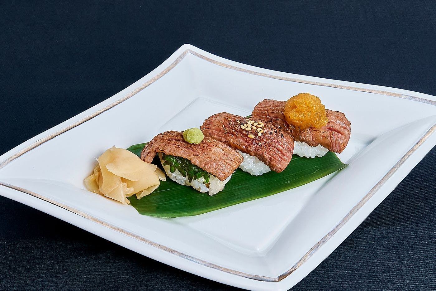 호평받는 추가 요리 ‘신슈 프리미엄 소고기 니기리’