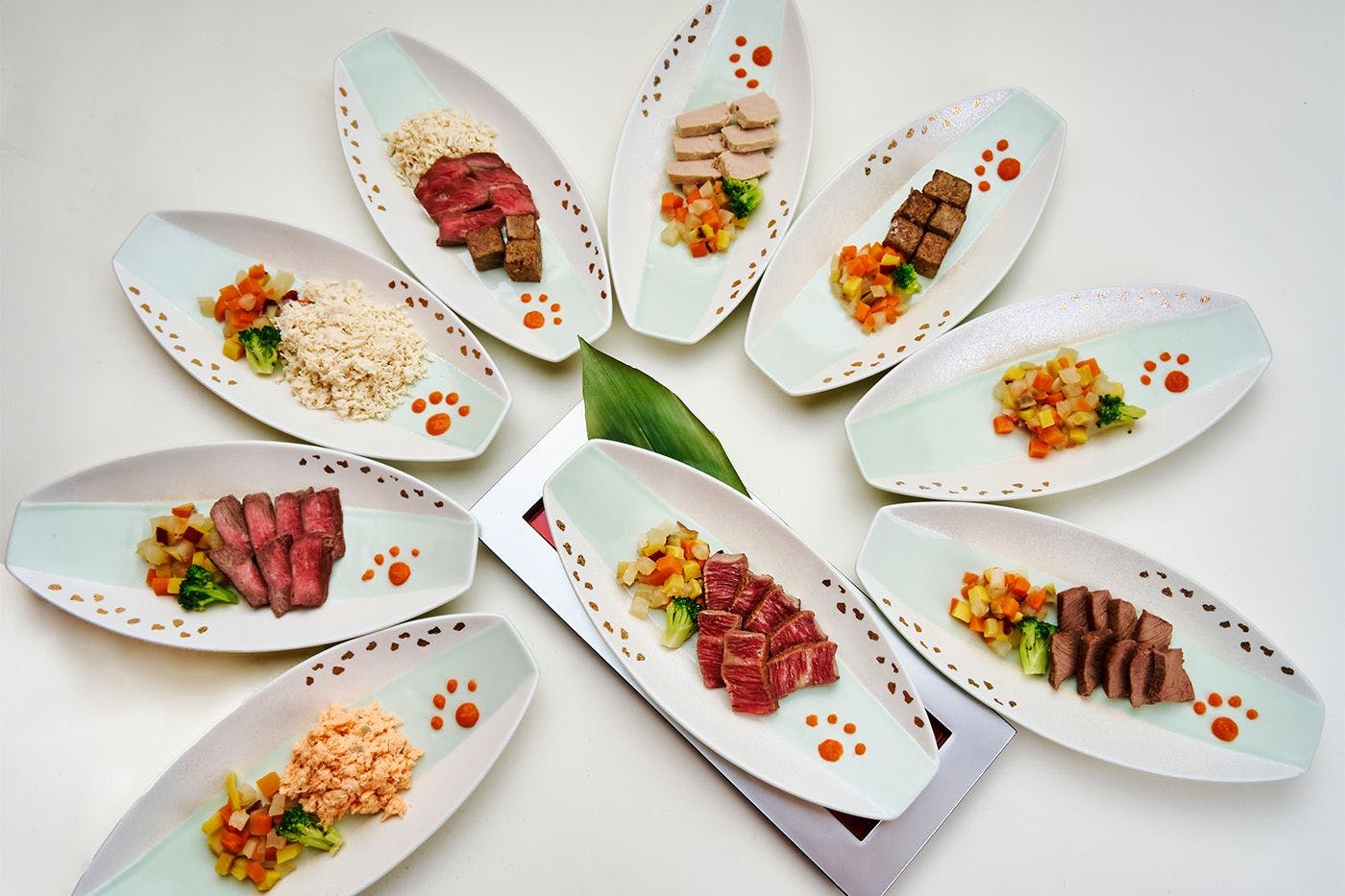 반려견 식사 메뉴는 당일 주문도 가능합니다. 여행에서만 즐길 수 있는 ‘특별한 한 끼’를 반려견에게도 선물하세요.