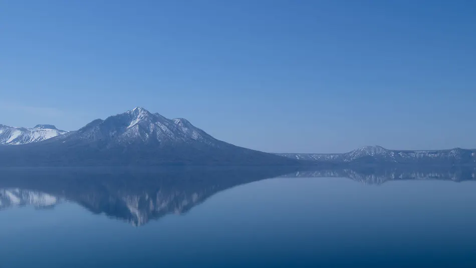 Lake Shikotsu Tsuruga Bessou Ao no Za