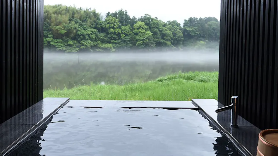 Lakeside Leisure