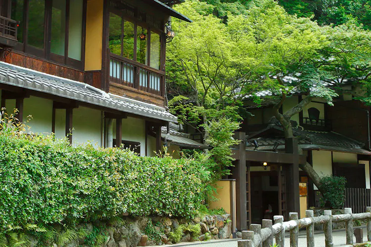 明治の森箕面 音羽山荘 の空室状況を確認する 宿泊予約は 一休 Com 明治の森箕面 音羽山荘 の空室状況を確認する 宿泊予約は 一休 Com