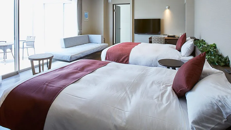 Blanchette Nanki Shirahama