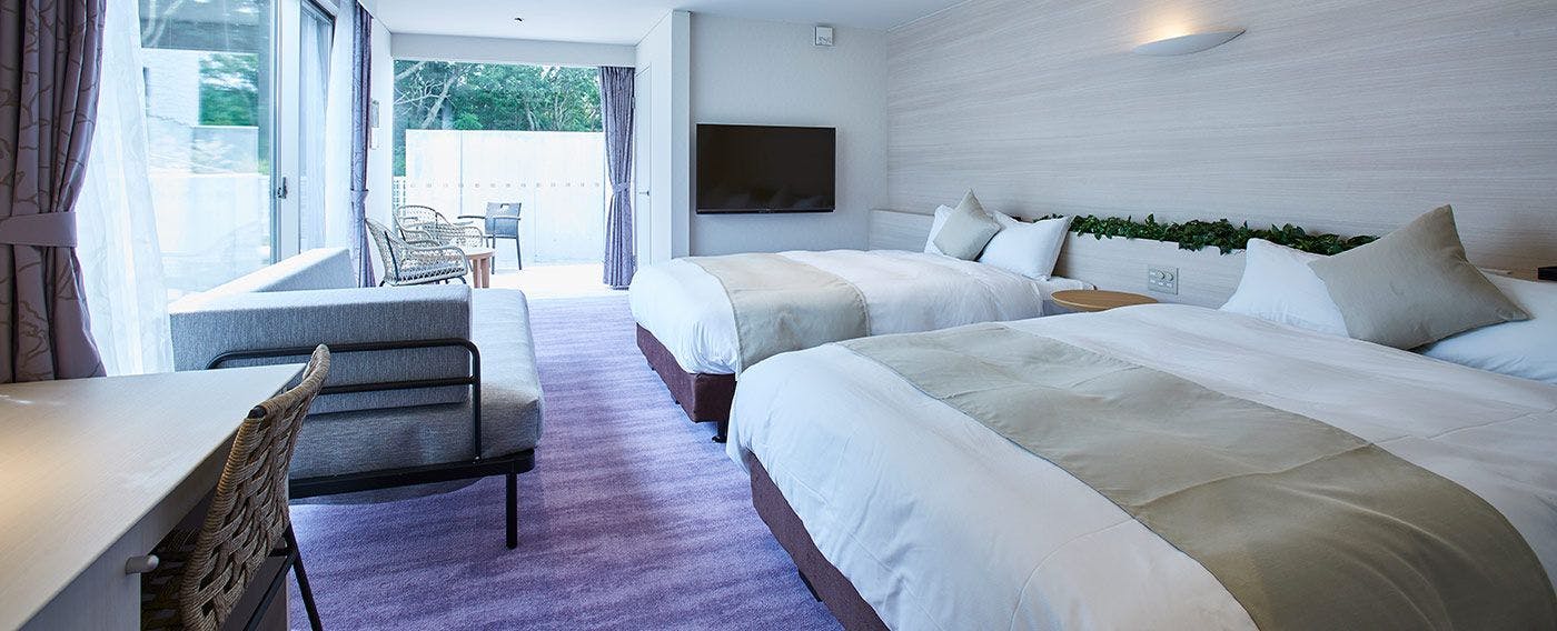 Blanchette Nanki Shirahama