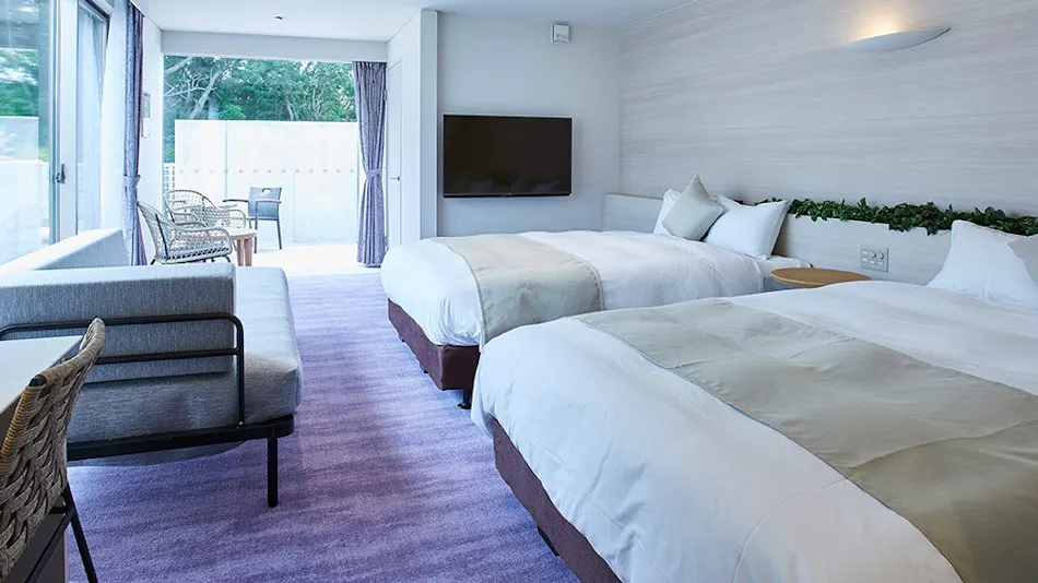 Blanchette Nanki Shirahama