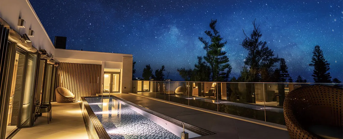 สระว่ายน้ำส่วนตัว