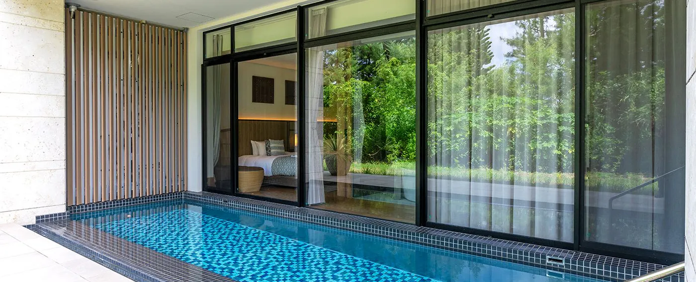 สระว่ายน้ำส่วนตัว