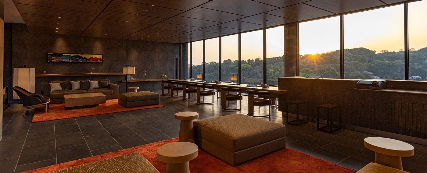 로비_저녁 풍경