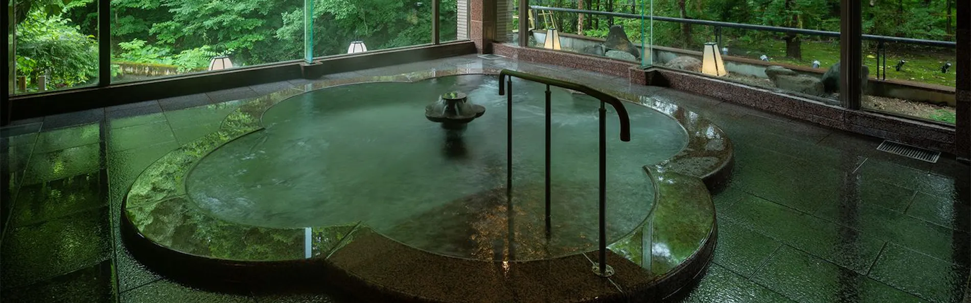 金沢・湯涌温泉 湯の出