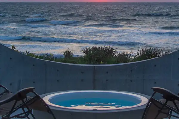 บ่อน้ำพุร้อนกลางแจ้ง