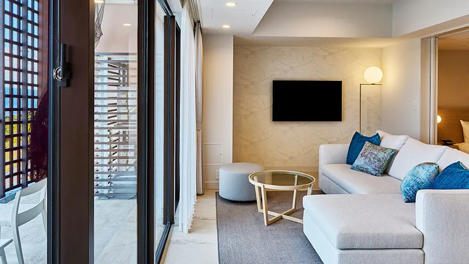 Hotel Shigira Mirage Beach Front