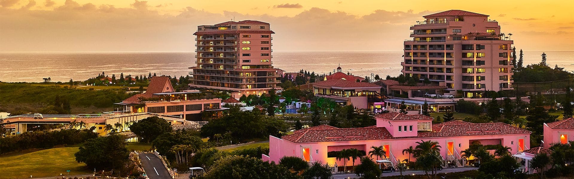 Hotel Shigira Mirage Beach Front