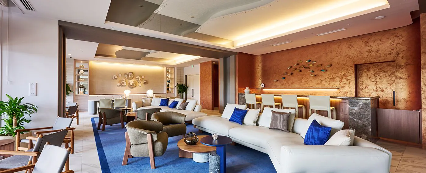 ラウンジ:プレミアフロアにご宿泊のお客様は、ホテル内専用ラウンジをご利用いただけます