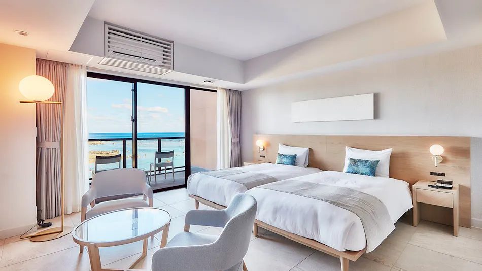 Hotel Shigira Mirage Beach Front