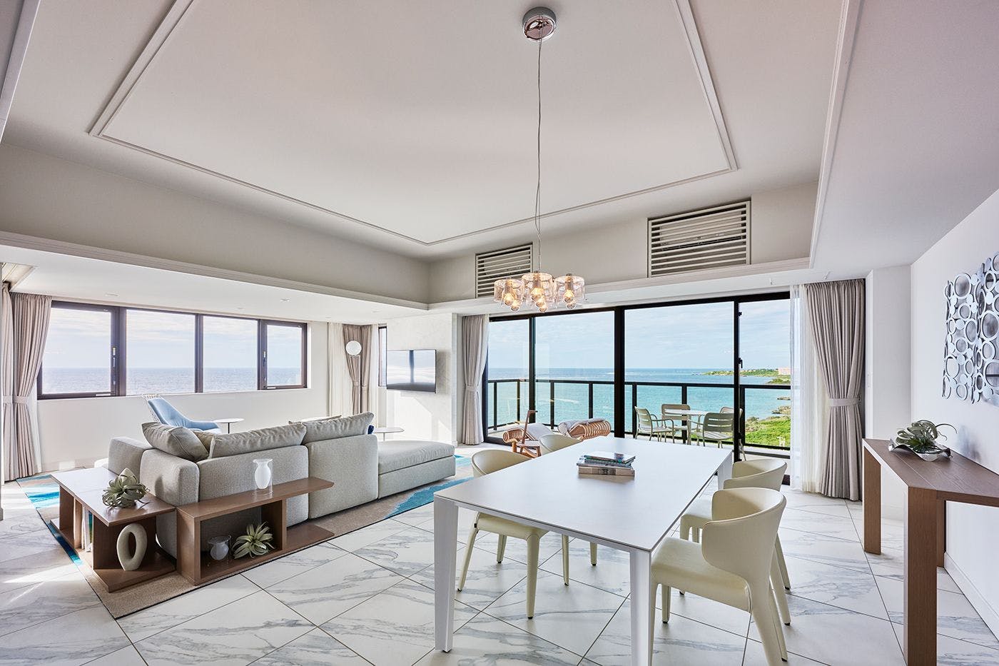 Hotel Shigira Mirage Beach Front