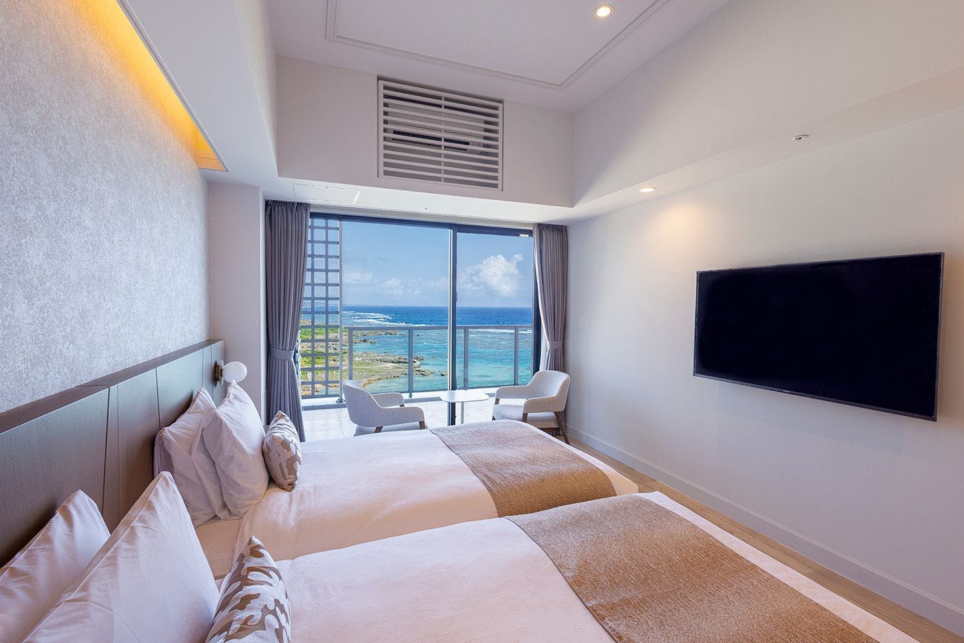 Hotel Shigira Mirage Beach Front