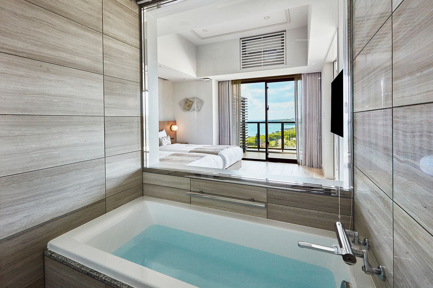 リゾートホテル 高級シギラセブンマイルズリゾート駐車場ありの - 宿泊予約は