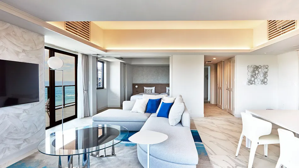 Hotel Shigira Mirage Beach Front
