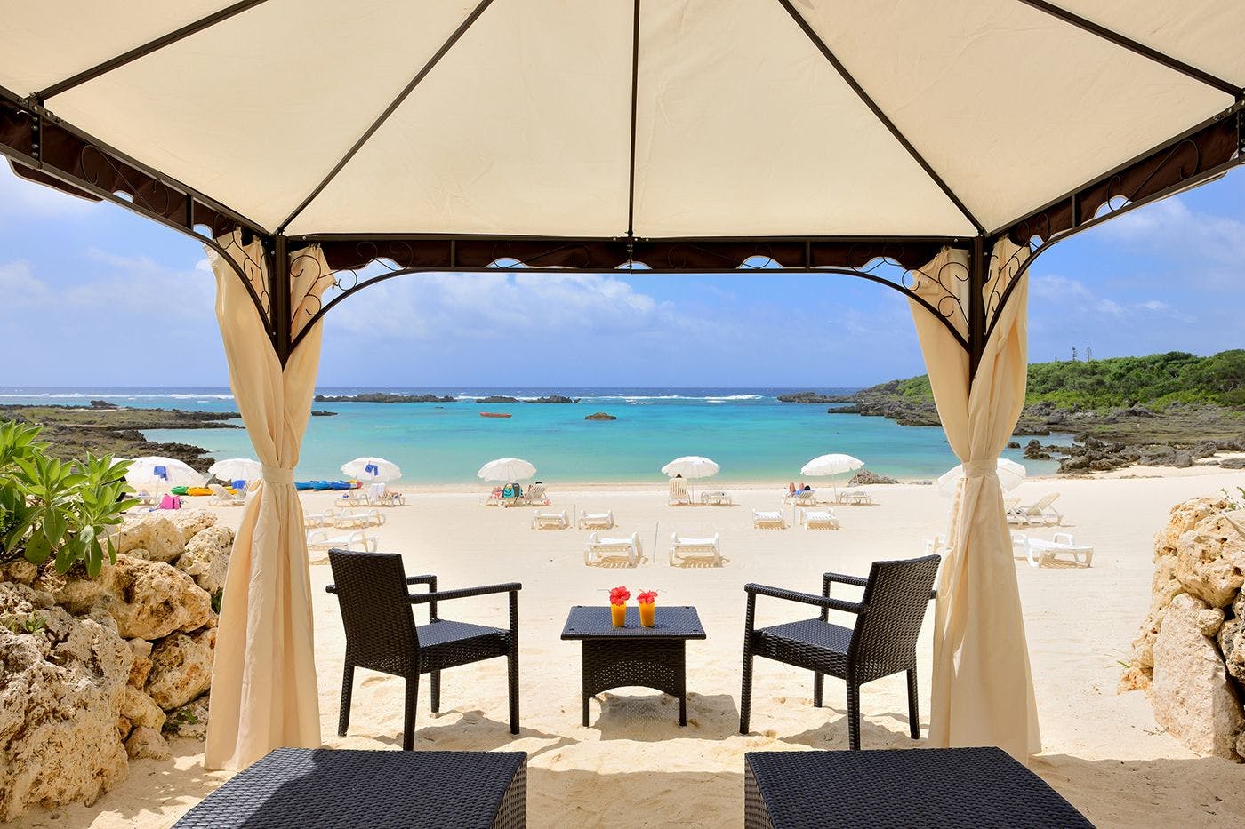 Hotel Shigira Mirage Beach Front