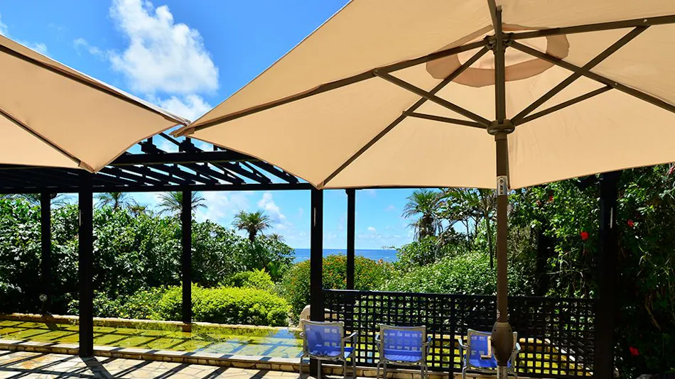 Hotel Shigira Mirage Beach Front