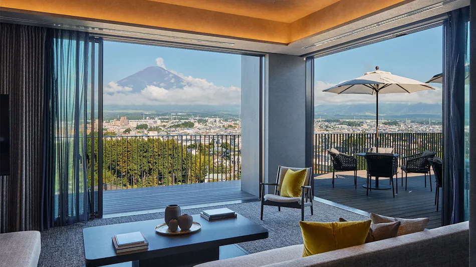 edit x seven FUJI GOTEMBA