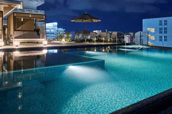 ภายนอกอาคาร