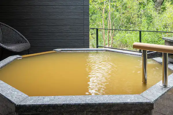 น้ำพุร้อน