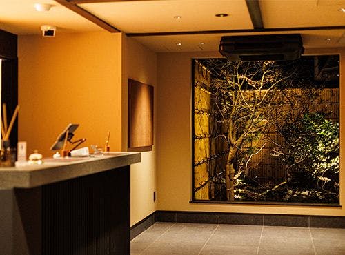 画像の内容がこちらに表示されていないため、翻訳できません。  
a_tp_01_20260324.jpg をアップロードするか、画像内の日本語テキストをそのまま貼り付けてください（改行も含めて）。