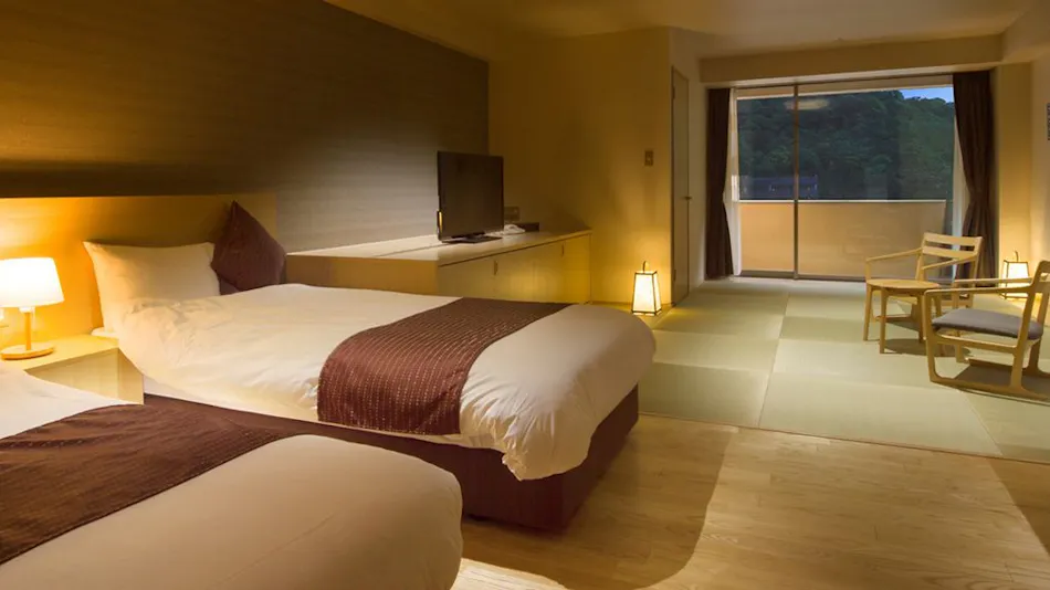 Hakone Pax Yoshino