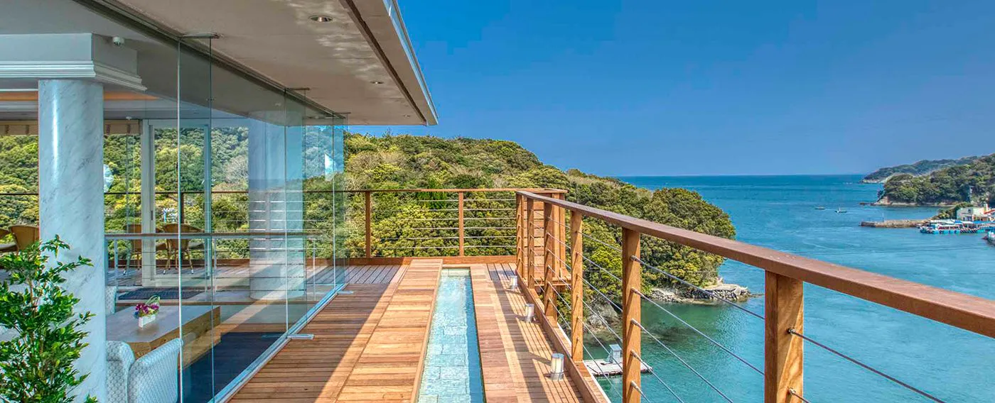 แช่เท้า