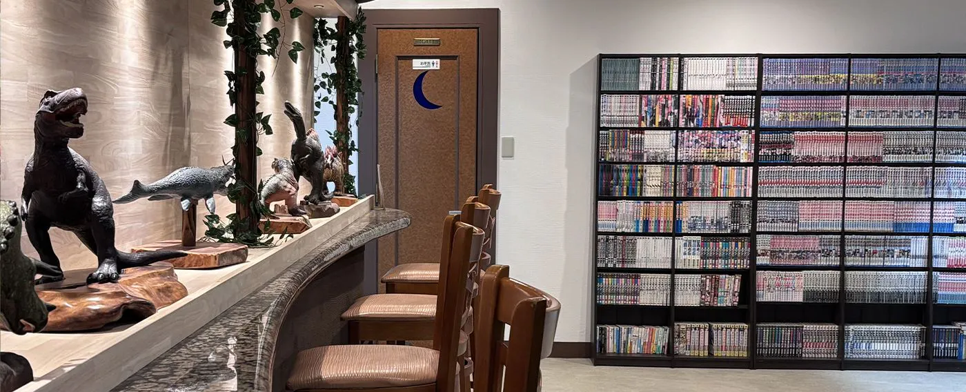 【ป่าไดโนเสาร์】แนะนำให้นั่งอ่านหนังสือบนเก้าอี้เคาน์เตอร์ด้วย