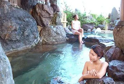 ห้องอาบน้ำรวมขนาดใหญ่