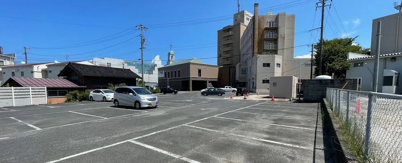 ที่จอดรถขนาดใหญ่