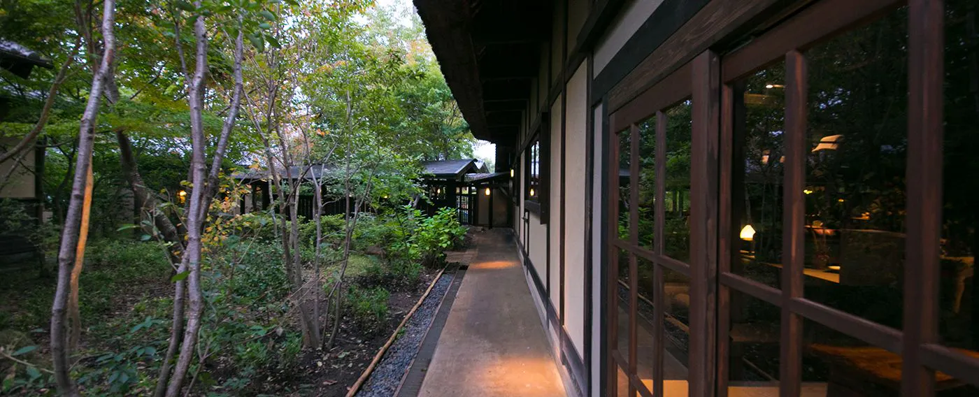 บ้านหลัก