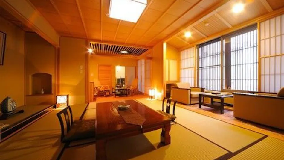 Akayu Onsen Art Museum-like Inn Ryokan Yamato-ya
