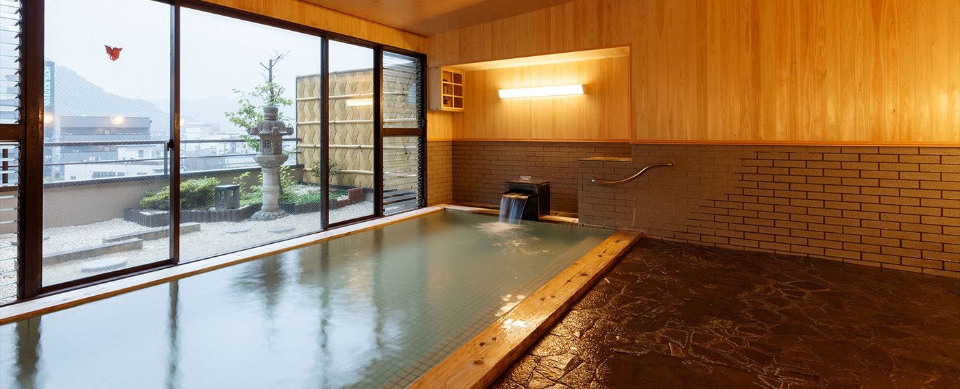 น้ำแช่บำบัดที่มีกลิ่นหอมอ่อนๆ