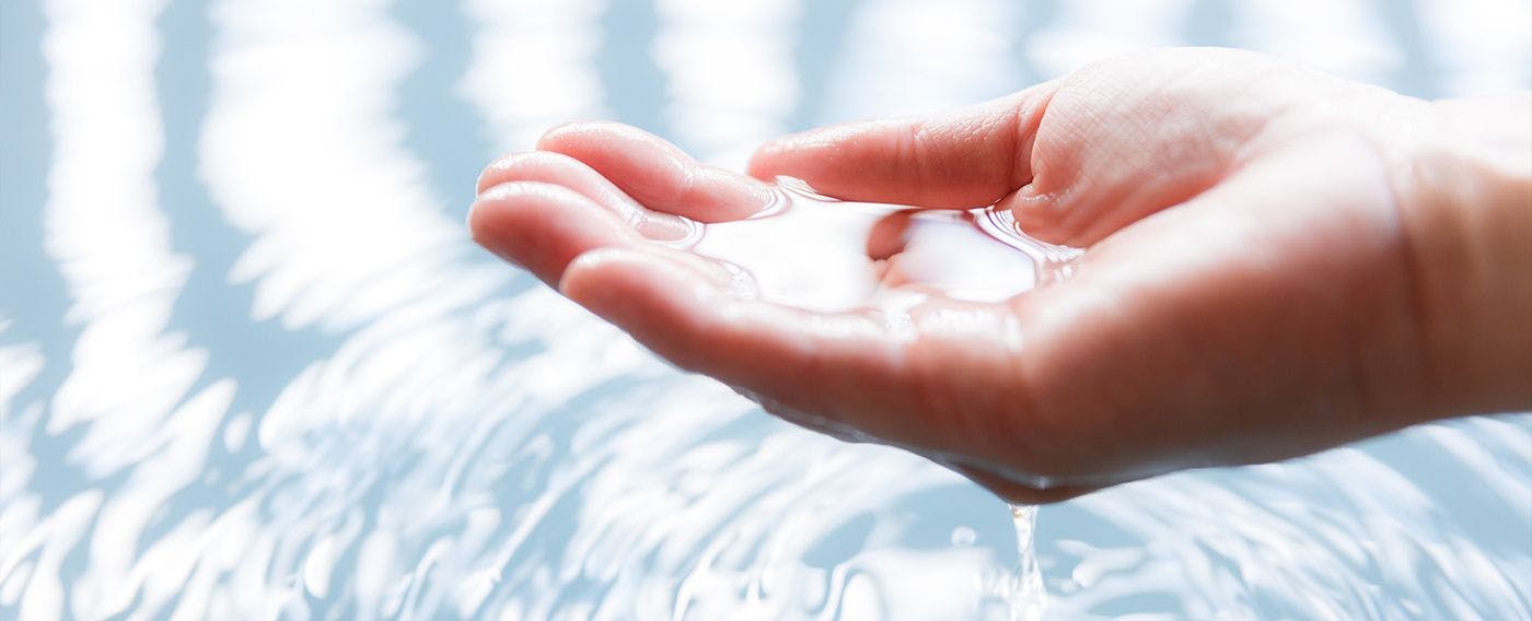 น้ำแช่บำบัดที่มีกลิ่นหอมอ่อนๆ