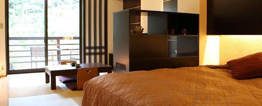 Please upload the image (画像新館３.jpg) so I can translate the Japanese text it contains into natural, concise English while preserving line breaks.