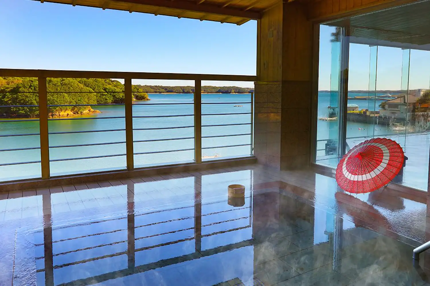 บ่อน้ำพุร้อนกลางแจ้ง