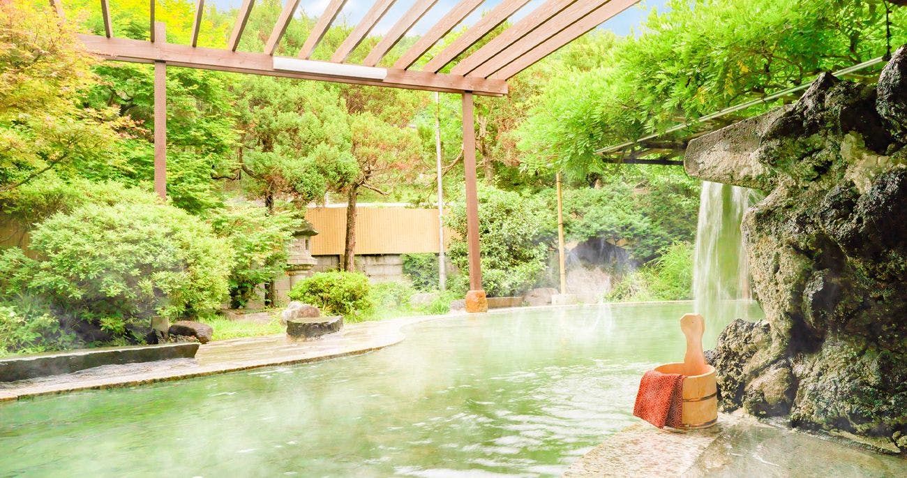 บ่อน้ำพุร้อนกลางแจ้ง