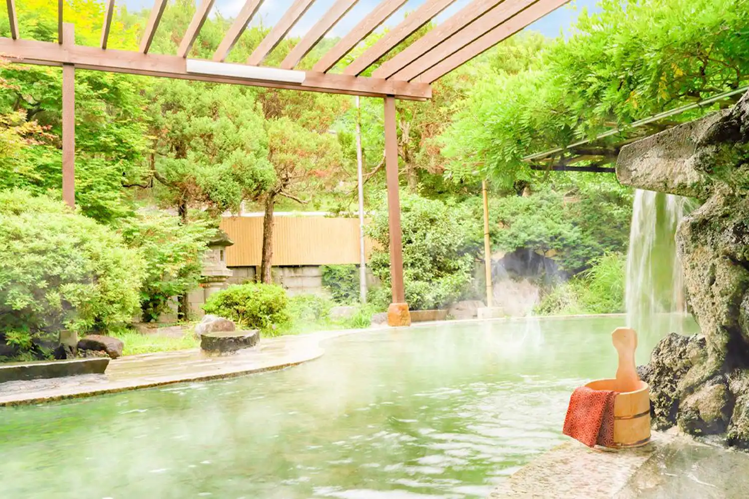 บ่อน้ำพุร้อนกลางแจ้ง