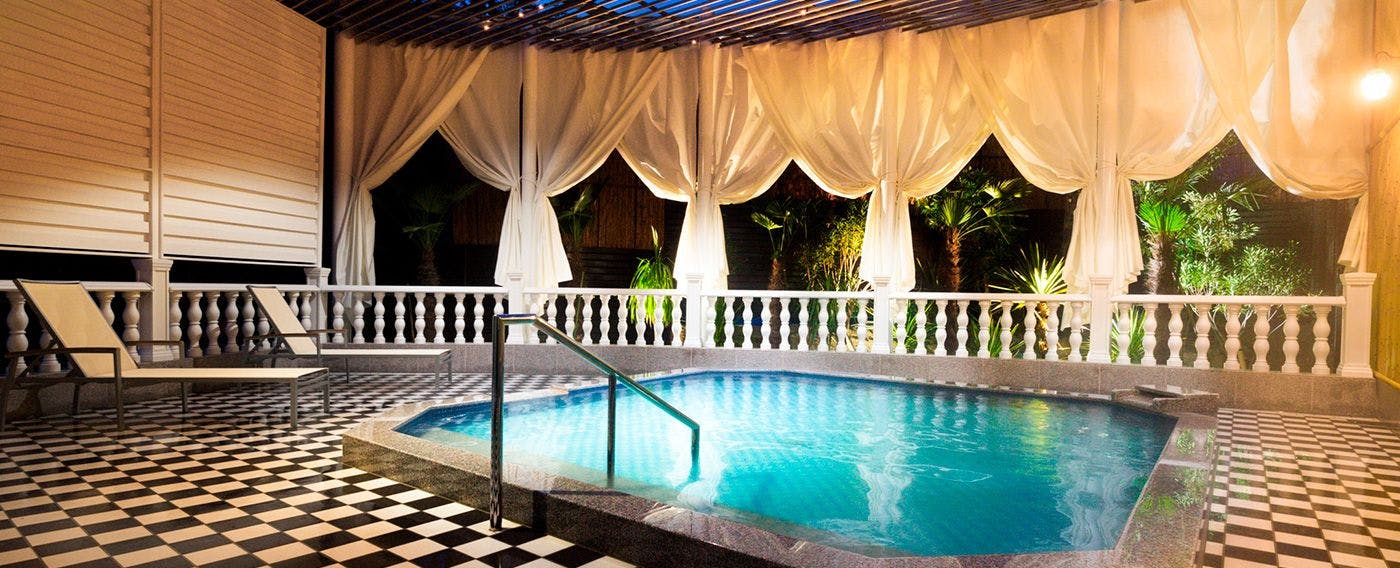 Pemandian Besar 'Yu Plaza'