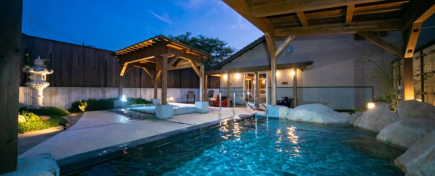 บ่อน้ำพุร้อนฮวา