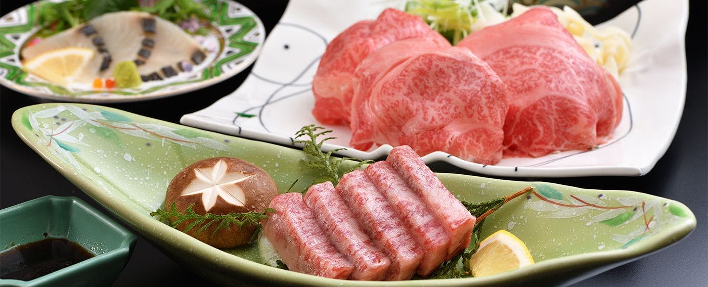 Kaiseki dengan banyak daging sapi Chiya