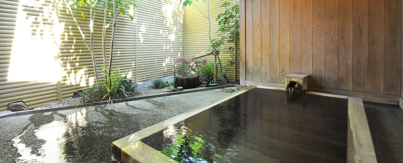 【อ่างอาบน้ำส่วนตัวน้ำพุร้อนธรรมชาติ】สามารถใช้ได้ฟรีตลอด 24 ชั่วโมงหากว่าง