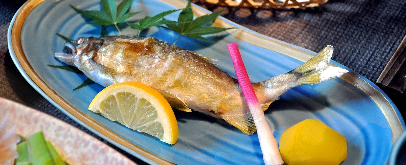 ปลาอายุย่างเกลือ